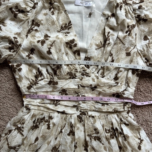 Avara Chrissy Floral Cream Brown Mini Dress NWT Size Small - Picture 6 of 12